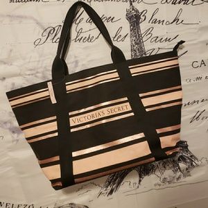 victoria's secret weekender travel bag